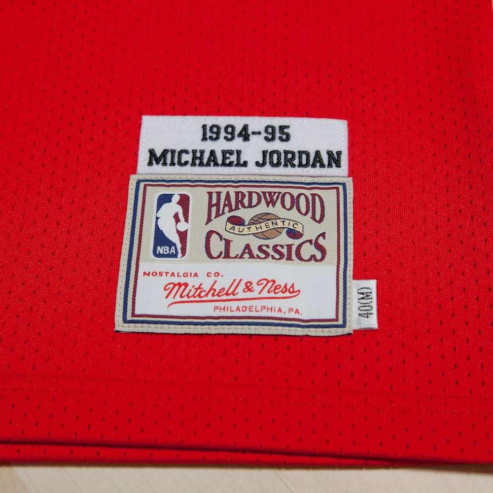 Chicago Bulls Michael Jordan 1994-95 Road 45 Authentic Jersey Red Mens - NBA