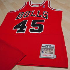 Chicago Bulls Michael Jordan 1994-95 Road 45 Authentic Jersey Red Mens - NBA