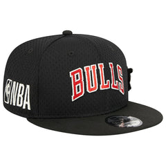 Chicago Bulls Post-Up Pin Mesh 9FIFTY Snapback Hat Black - NBA