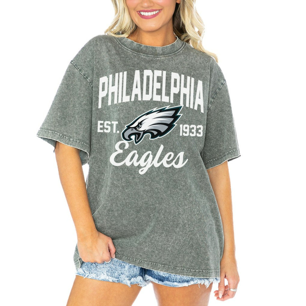 Philadelphia Eagles Gameday Couture Women's Tackle Titan Boyfriend Washed T-Shirt Gray | NFL