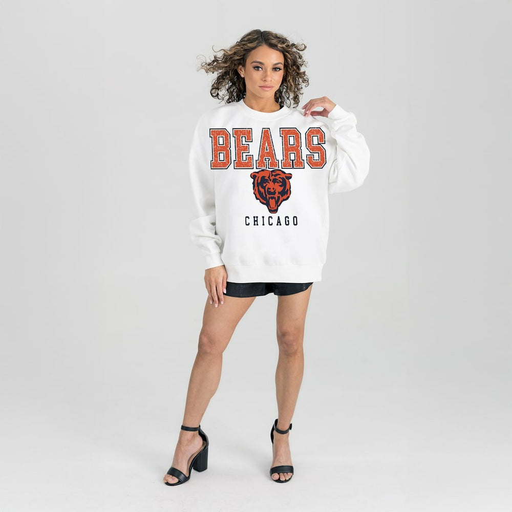 Chicago Bears Gameday Couture Women's Sunday Drives Oversized Crewneck Pullover Sweatshirt – White | NFL