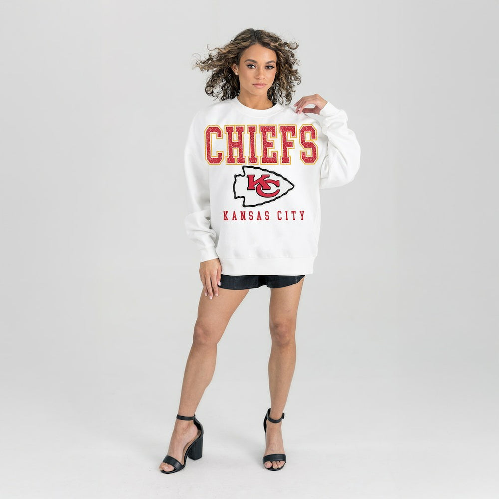 Kansas City Chiefs Gameday Couture Women's Sunday Drives Oversized Crewneck Pullover Sweatshirt – White | NFL
