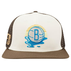 Brooklyn Nets Pro Standard Glint Sunset Snapback Hat Cream/Brown - NBA