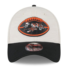 Cincinnati Bengals New Era 2024 Sideline Historic 39THIRTY Flex Hat Stone/Black | NFL