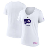 Philadelphia Flyers Fanatics Women's 2024 Hockey Fights Cancer V-Neck T-Shirt - White - NHL