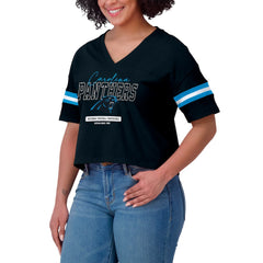 Carolina Panthers WEAR by Erin Andrews Women's Color Block Boxy Modest Crop V-Neck T-Shirt Black | NFL