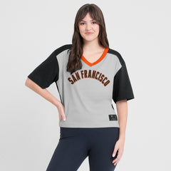 San Francisco Giants Fanatics Oversized Race To Win V-Neck T-Shirt - MLB