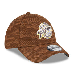 San Diego Padres New Era 2025 MLB Clubhouse 39THIRTY Flex Hat - MLB