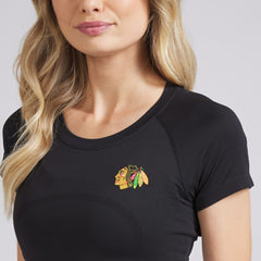 Chicago Blackhawks lululemon Women's Swiftly Tech Short-Sleeve Shirt 2.0 - Black - NHL