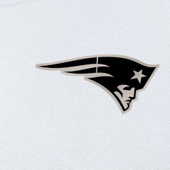 New England Patriots Antigua Women's Victory Pullover Sweatshirt White | NFL