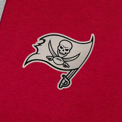 Tampa Bay Buccaneers Antigua Brushed Carbon Victory Pullover Hoodie Red | NFL