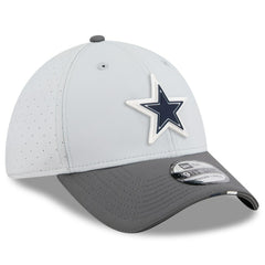 Dallas Cowboys New Era 2025 NFL Training Camp 39THIRTY Flex Hat Gray/Graphite | NFL