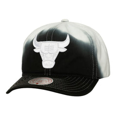 Chicago Bulls Dip Dye Pro Crown Adjustable Hat Black/White - NBA