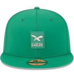 Philadelphia Eagles New Era 2025 Sideline Throwback 59FIFTY Fitted Hat Kelly Green | NFL