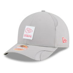 Kansas City Chiefs New Era 2025 Sideline M-Crown 9FORTY Adjustable Hat Gray | NFL