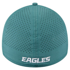 Philadelphia Eagles New Era Perforated 39THIRTY Flex Hat Midnight Green | NFL
