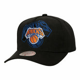 New York Knicks Tilted Pro Pinch Adjustable Hat Black - NBA