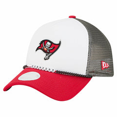 Tampa Bay Buccaneers New Era Women's Friendship Bracelet 9FORTY Adjustable Hat White/Red | NFL