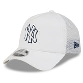 New York Yankees New Era 2026 Batting Practice Apex 9FORTY Adjustable Trucker Hat - MLB