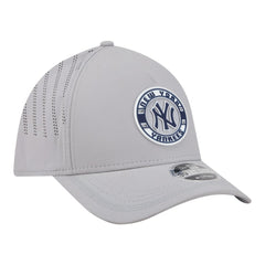 New York Yankees New Era Patch 39THIRTY A-Frame M-Crown Perforated Flex Hat - MLB