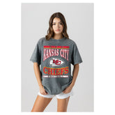 Kansas City Chiefs Gameday Couture Women's Oversized Classic Grind Washed T-Shirt Gray | NFL