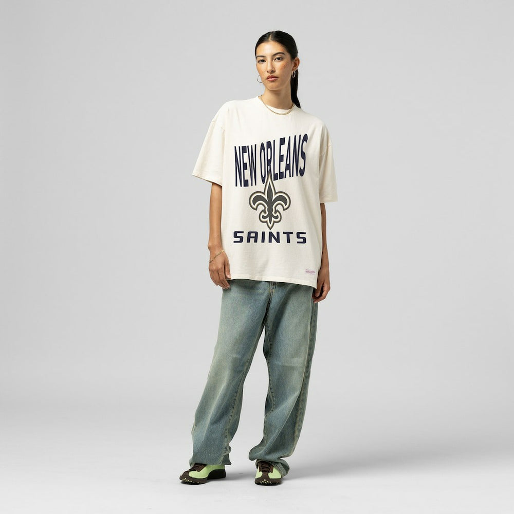 New Orleans Saints Women's Logo Rise Boyfriend T-Shirt Cream | Mitchell & Ness