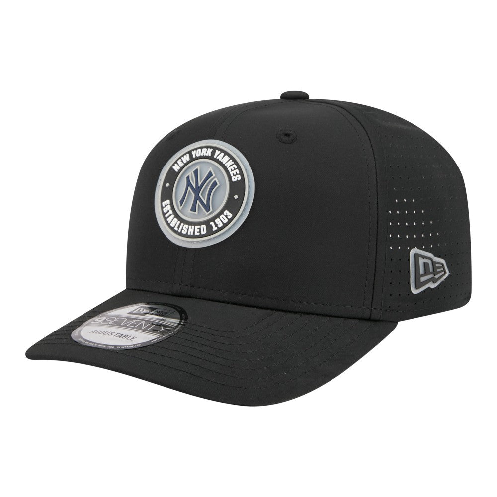 New York Yankees New Era Circle 9SEVENTY Adjustable Hat - MLB