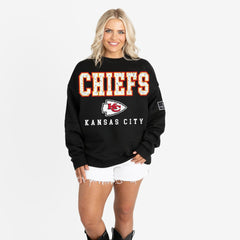 Kansas City Chiefs Gameday Couture Women's Oversized Level Up Black Label Premium Fleece Sweatshirt Black | NFL