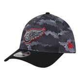 Detroit Red Wings New Era Zero Dark 39THIRTY Flex Hat - Black - NHL