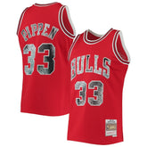 Scottie Pippen Chicago Bulls 1997/98 Hardwood Classics NBA 75th Anniversary Diamond Swingman Jersey Red - NBA