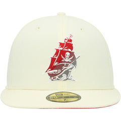 Tampa Bay Buccaneers New Era Chrome Color Dim 59FIFTY Fitted Hat Cream | NFL