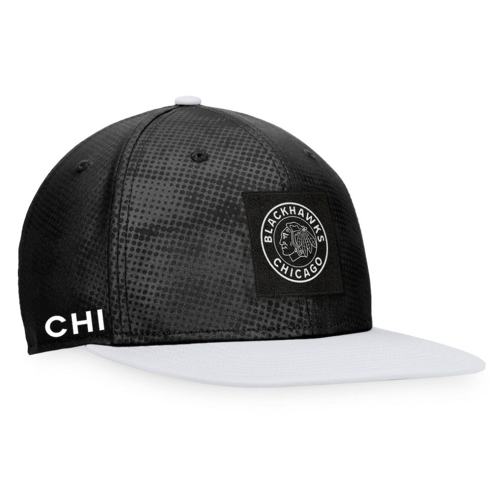 Chicago Blackhawks Fanatics Authentic Pro Alternate Logo Snapback Hat - Black/White - NHL