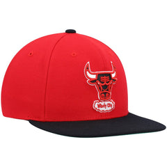 Chicago Bulls Hardwood Classics Team Two-Tone 2.0 Snapback Hat Red/Black - NBA