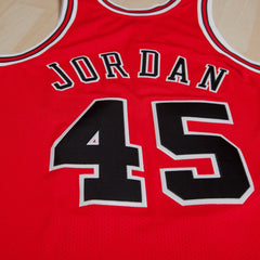 Chicago Bulls Michael Jordan 1994-95 Road 45 Authentic Jersey Red Mens - NBA