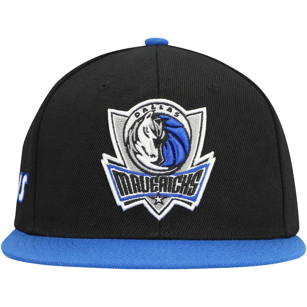 Dallas Mavericks Side Core 2.0 Snapback Hat Black/Royal - NBA