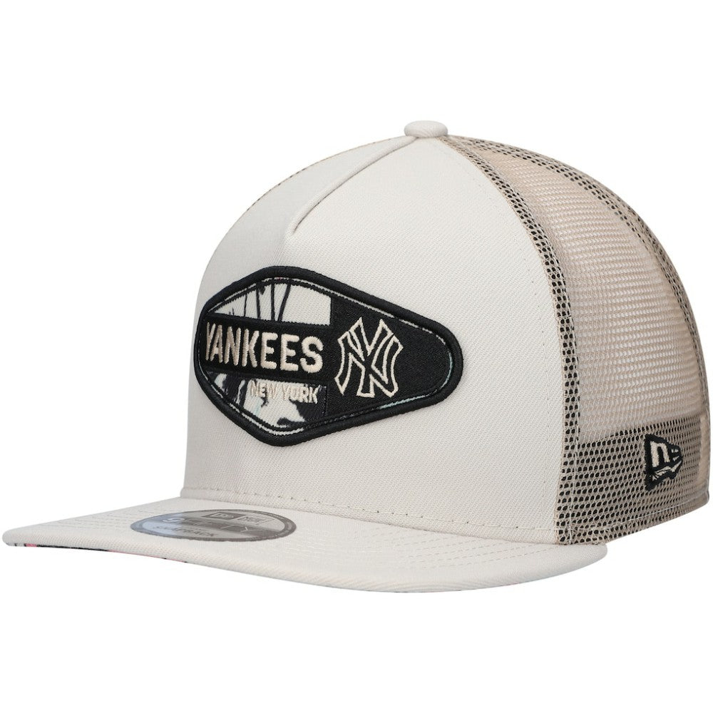 New York Yankees New Era Retro Beachin' Patch A-Frame Trucker 9FIFTY Snapback Hat - MLB