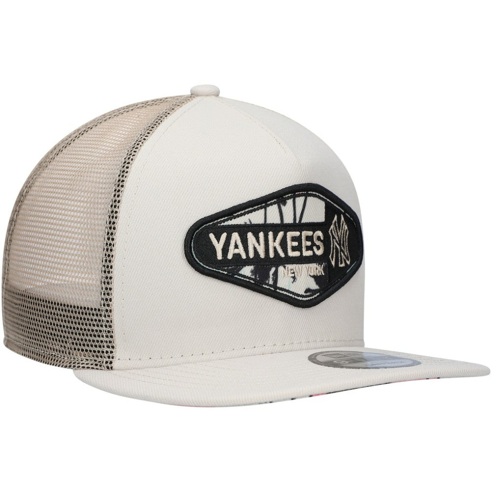 New York Yankees New Era Retro Beachin' Patch A-Frame Trucker 9FIFTY Snapback Hat - MLB