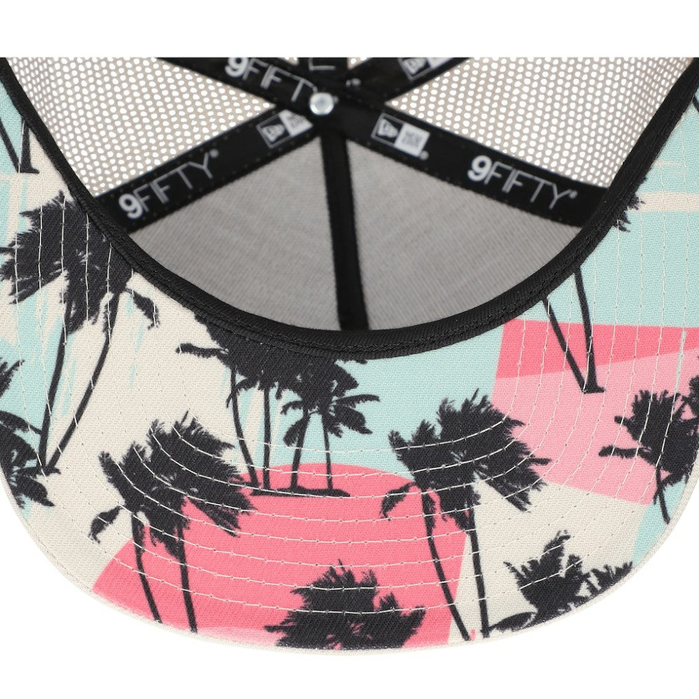 New York Yankees New Era Retro Beachin' Patch A-Frame Trucker 9FIFTY Snapback Hat - MLB