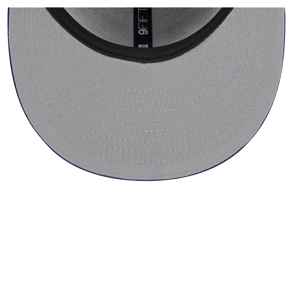 Minnesota Vikings New Era Main Script 9FIFTY Snapback Hat Purple | NFL