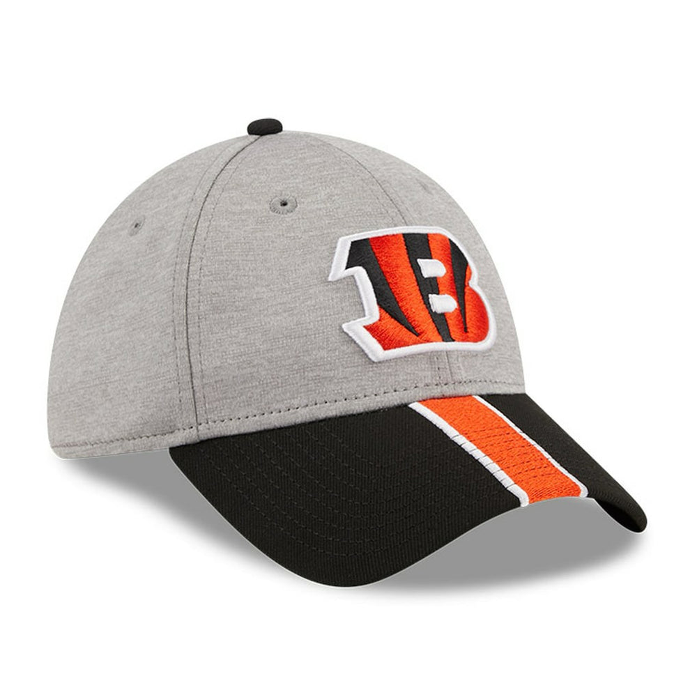 Cincinnati Bengals New Era Striped 39THIRTY Flex Hat Heather Gray/Black | NFL