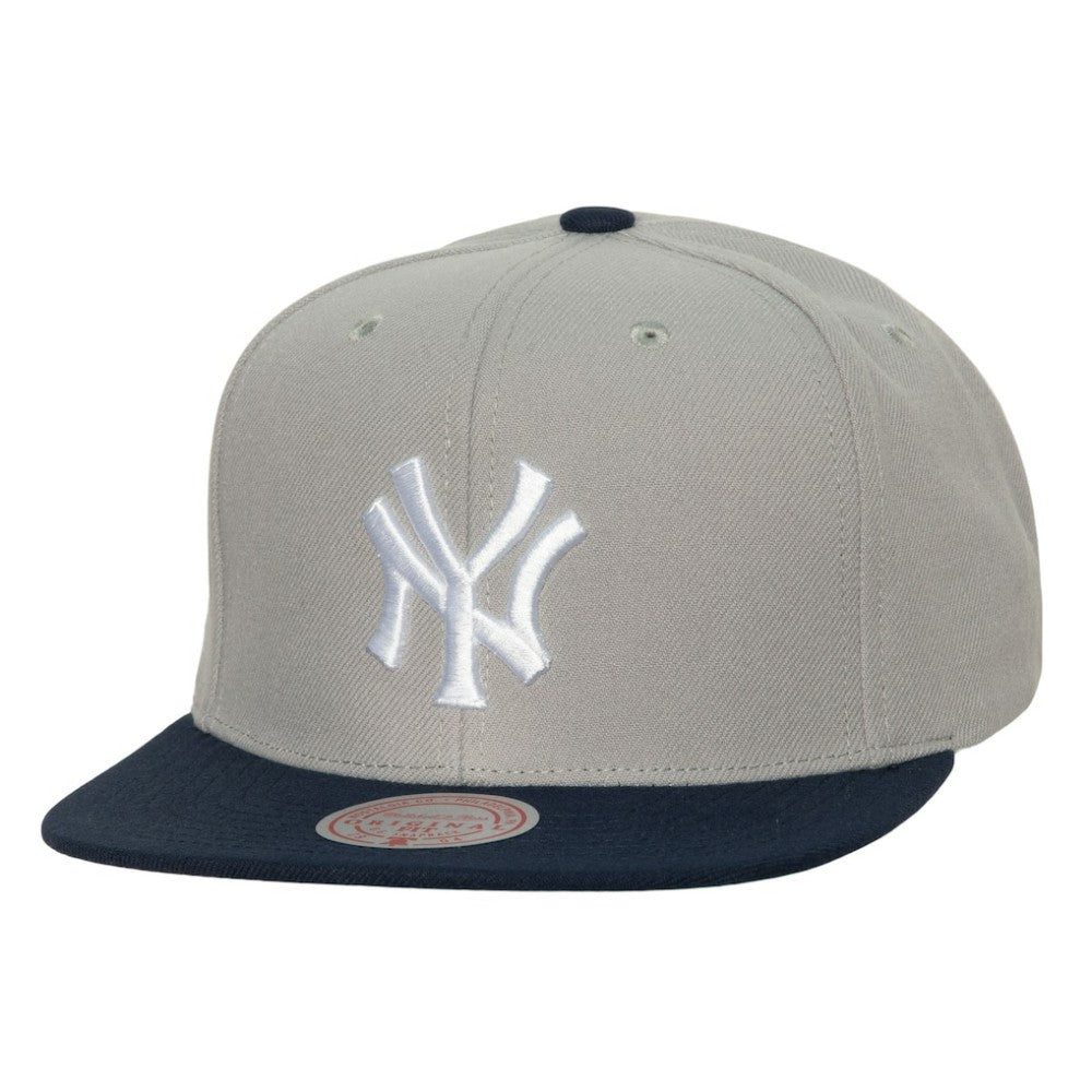 New York Yankees Mitchell & Ness Cooperstown Collection Away Snapback Hat - MLB