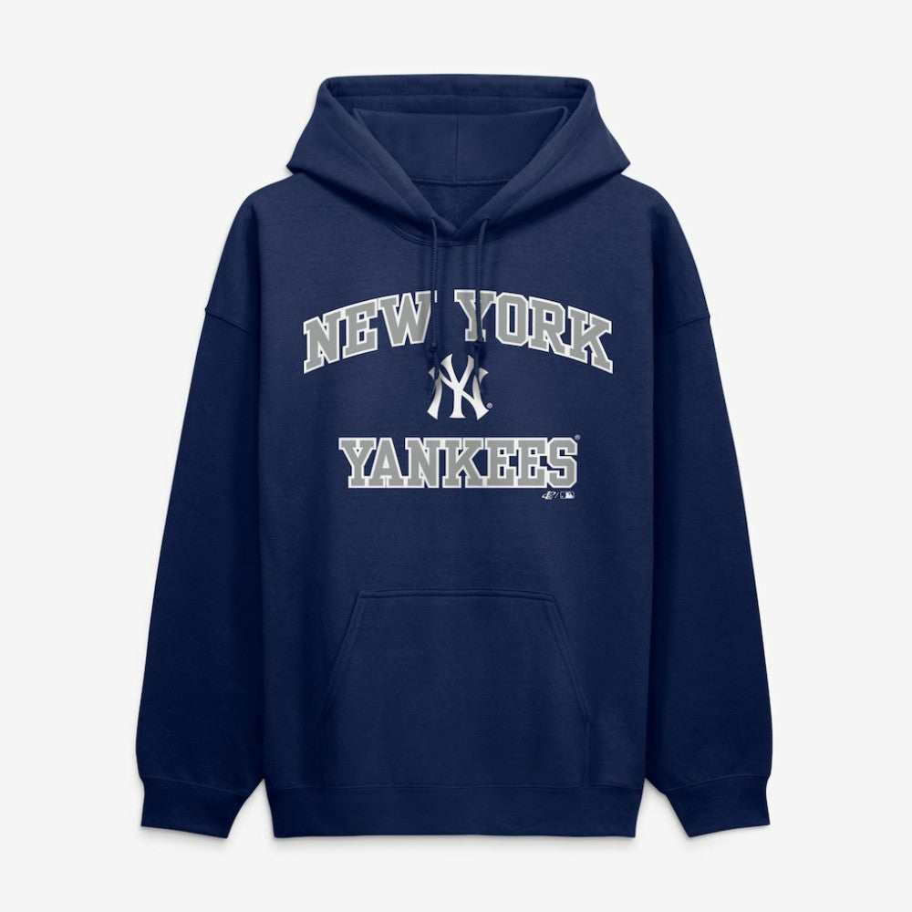 New York Yankees Logo Athletic Heart & Soul Hoodie - MLB