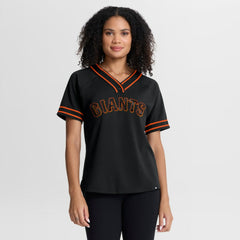 San Francisco Giants Fanatics Women's Diva Race Ahead Raglan V-Neck T-Shirt - MLB