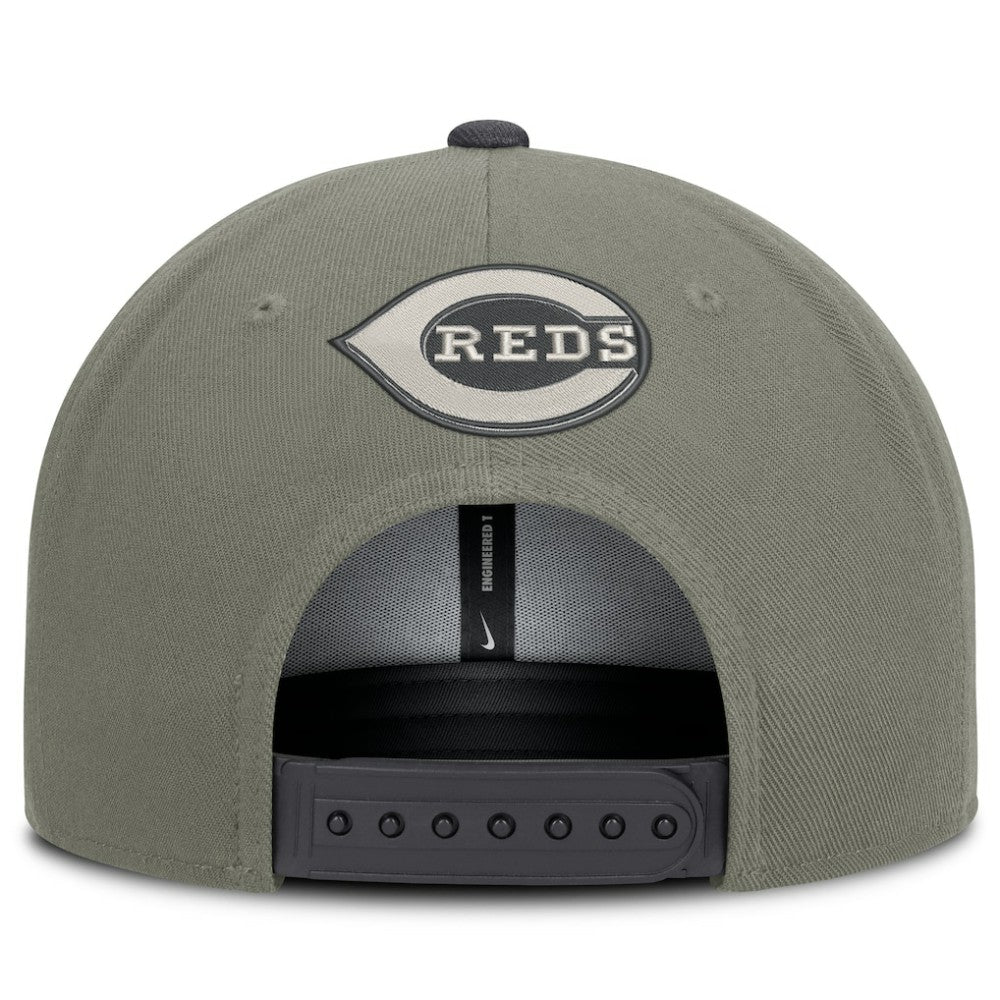 Cincinnati Reds Nike Pro Dri-FIT Snapback Hat - MLB