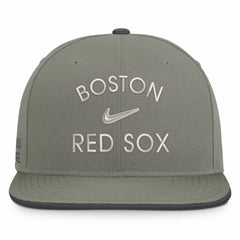 Boston Red Sox Nike Pro Dri-FIT Snapback Hat - MLB