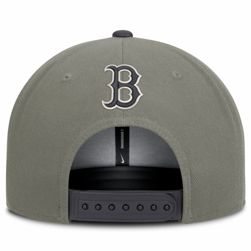 Boston Red Sox Nike Pro Dri-FIT Snapback Hat - MLB