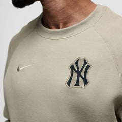 New York Yankees Nike Tech Fleece Raglan Sweatshirt - MLB