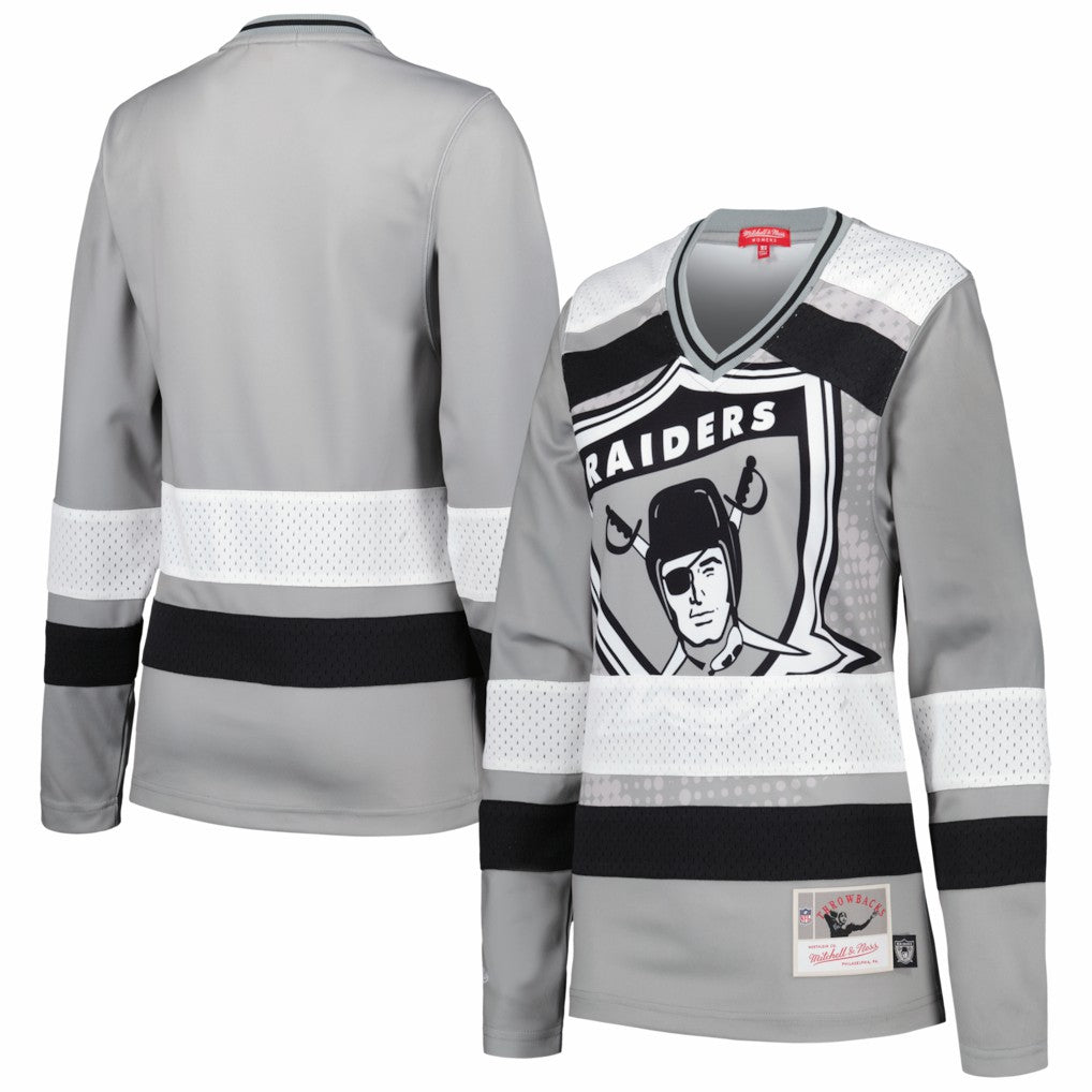 Las Vegas Raiders Women's Big Face 7.0 Long Sleeve Jersey T-Shirt Silver | Mitchell & Ness