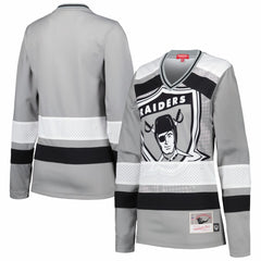 Las Vegas Raiders Women's Big Face 7.0 Long Sleeve Jersey T-Shirt Silver | Mitchell & Ness