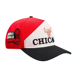 Chicago Bulls Pro Standard Pinch Chevron Adjustable Hat Red/Black - NBA